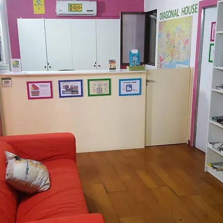 Diagonal House Hostel