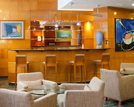 Otel Nh Entenza 3*