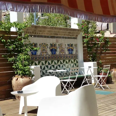 Alojamento de Acomodação e Pequeno-almoço Casa Mathilda Barcelona