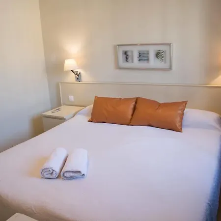 Aparthotel Bcnstop Sagrada Familia 3*