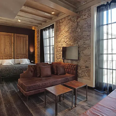 Arai 4* Superior Hotel