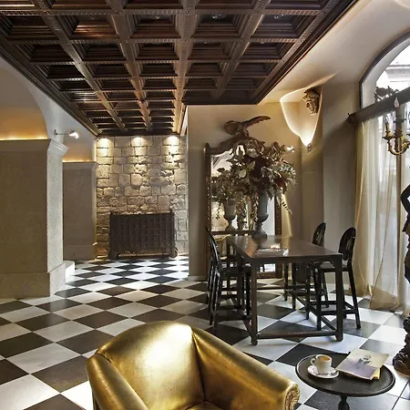Arai 4* Superior Hotel