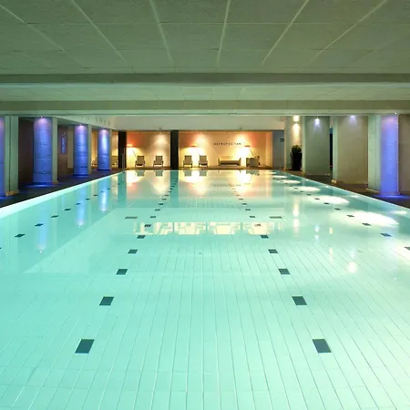 Apart Otel Castro Exclusive Residences Sagrada Familia Barselona