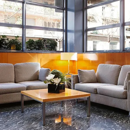 Nh Entenza Otel 3*
