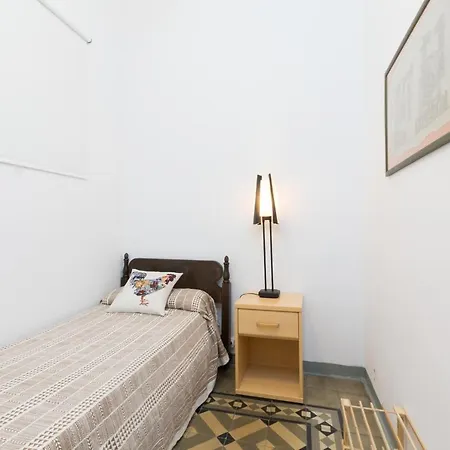 Aparteasy - Gracia Apartamento