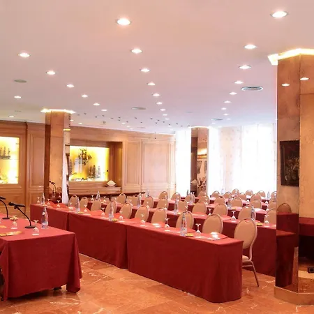 Hotel Regencia Colón