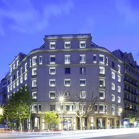 Hotell Center 4*