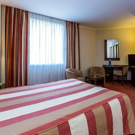 Leonardo Gran Via 3* Barcelona