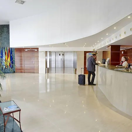 Leonardo Gran Via Hotel