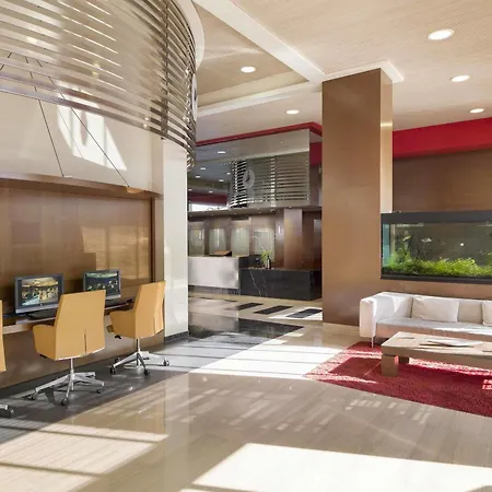 Sb Icaria 4*