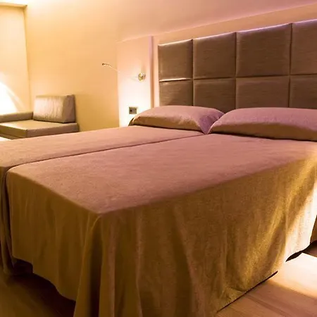 House 3* Barcelona