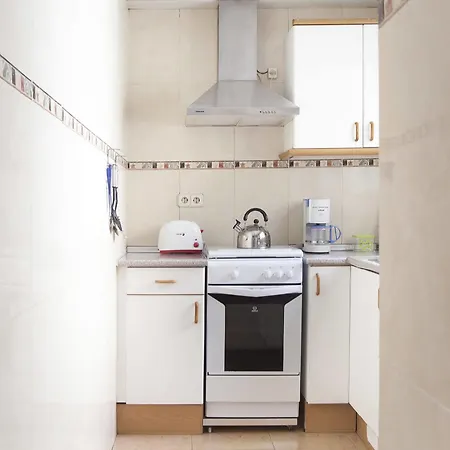 Tarradellas Sants Estacio Apartman *