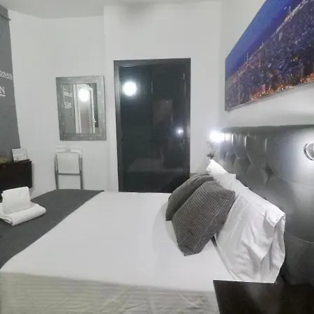 هوستال لييدا 3*