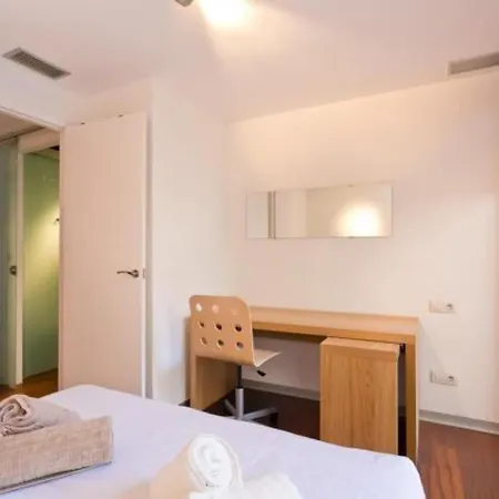 Travessera De Gracia Apartment *