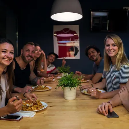 Hostel Sant Jordi Gracia