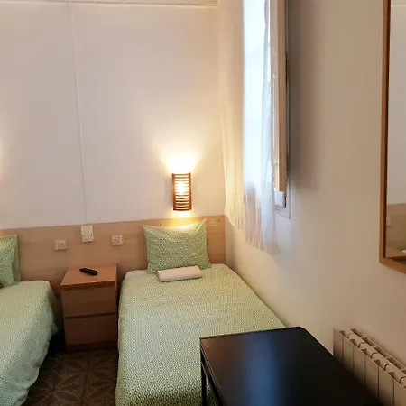 Affittacamere Barcelona Rooms 2*