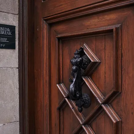 Close To Passeig De Gracia בית הארחה