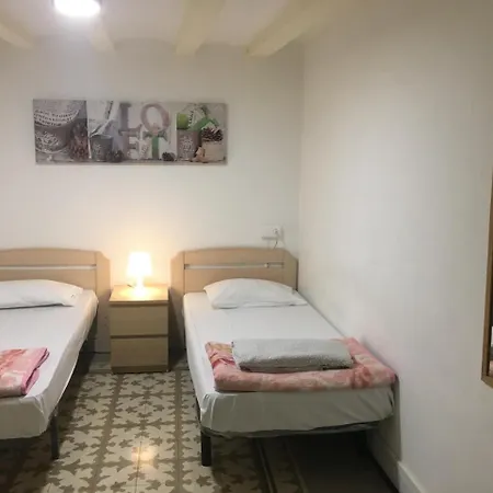 4 Fun Hostel *