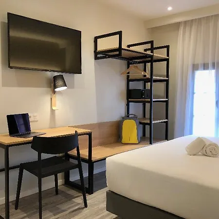 阿克塔bcn40酒店 2* 巴塞罗那