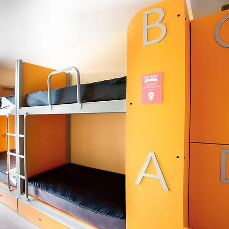Hostel Twentytu