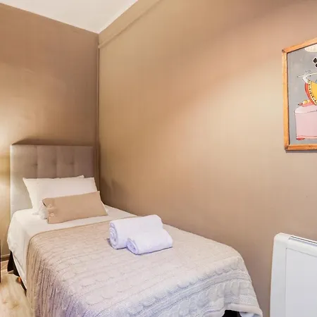 Rocafort In Eixample Appartamento Barcellona