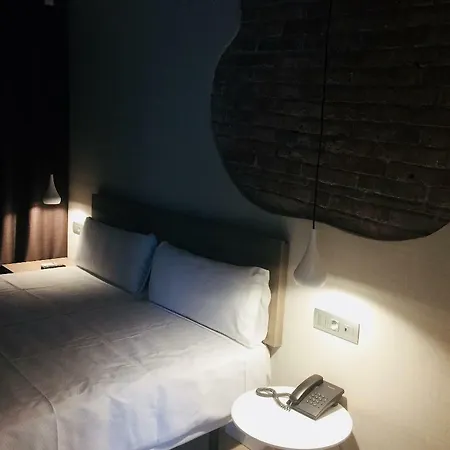 Otel Transit Barselona