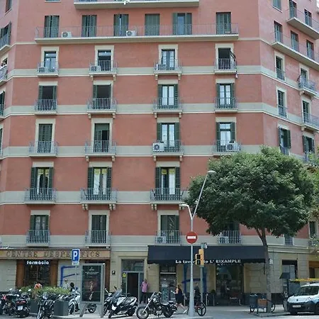 Casa Consell Gran Via, Gasthuis 2*