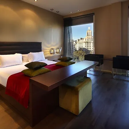 Hotel Olivia Plaza 4*