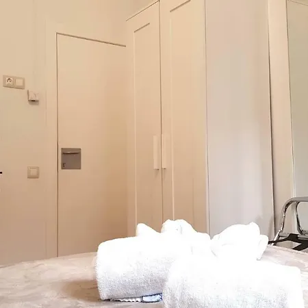 La Palmera Albergue Barcelona