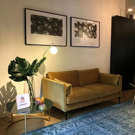Uma Suites Barceloneta Beach Apartment