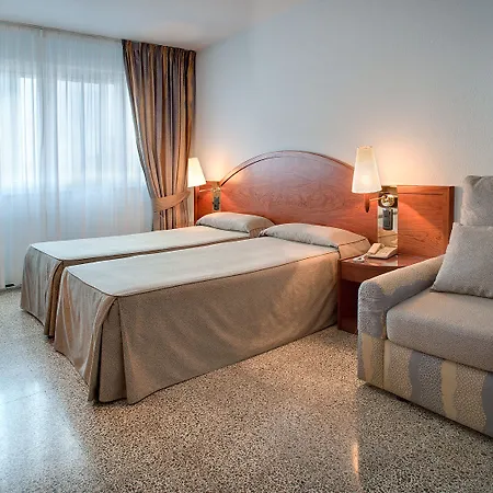 Отель Gaudi 3*
