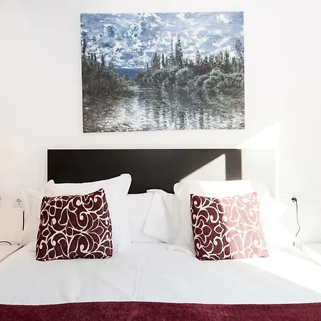 Apartament Sleep Universitat By *