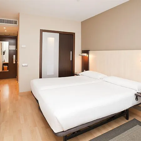 Ilunion Auditori Hotel