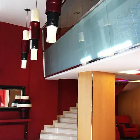 Abbot Hotel