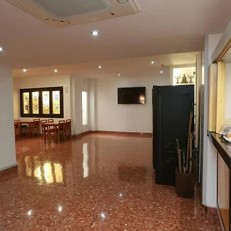 Hotel Alguer Camp Nou 2*