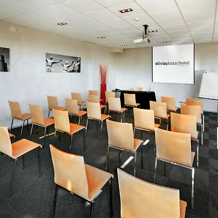 Hotel Olivia Plaza 4*