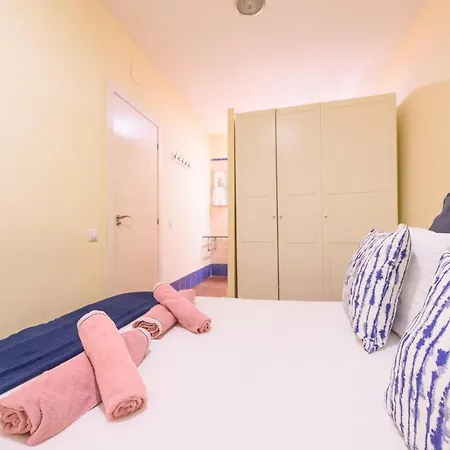 Ramblasrentals Chic&spacious Flat Pool Table 15m Ramblas - Parking - Wifi *