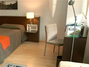 Otel Atenea Rekord 4*