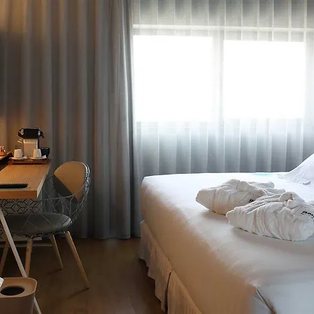 Hotel Occidental Atenea Mar - Adults Only