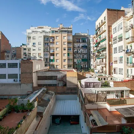 Bbarcelona Gaudi Flats * Βαρκελώνη
