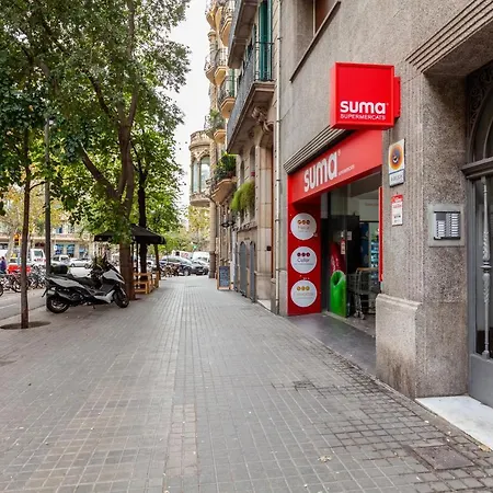 Enrique Granados Apartament Barcelona