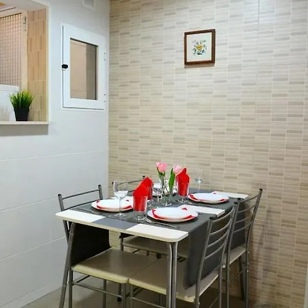 Nice Flat Near The Beach And Parc Del Forum Appartement