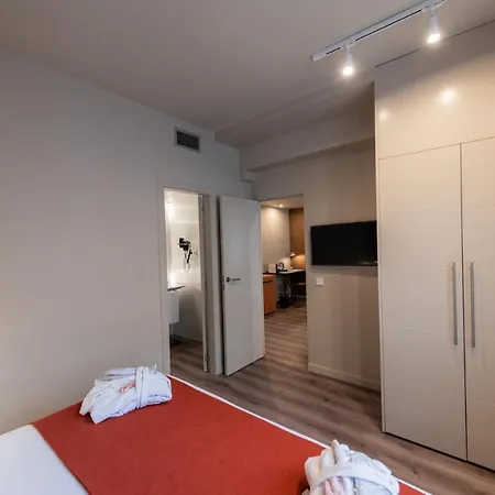 Atenea Rekord Otel