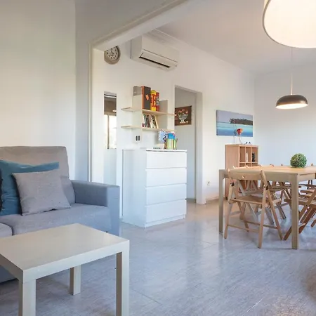 Tarradellas Sants Estacio Apartman *