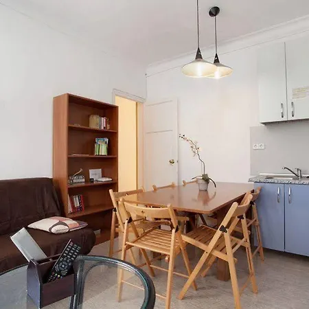 Tarradellas Sants Estacio Apartman