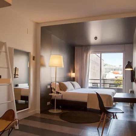 Sixties Rambla Hotel 3*