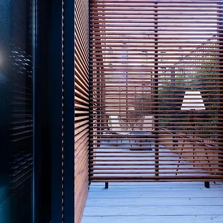 Raval House 3*