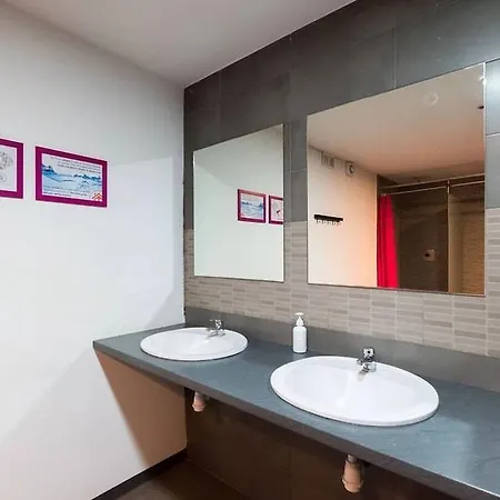 Albergue Arc House