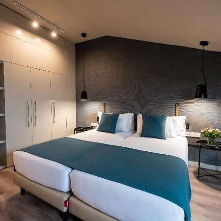 Otel Atenea Rekord 4*