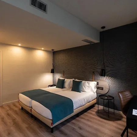 Atenea Rekord Otel 4*